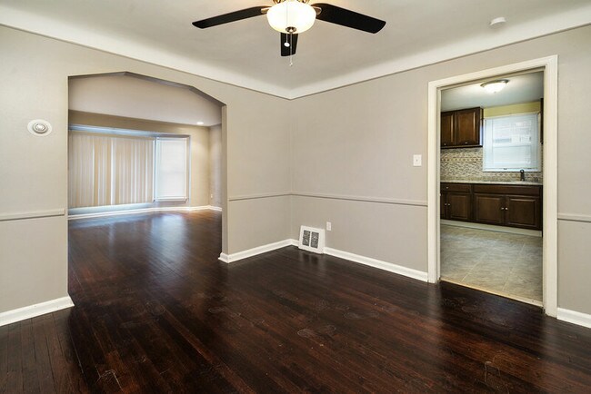 Building Photo - 15774 Birwood St