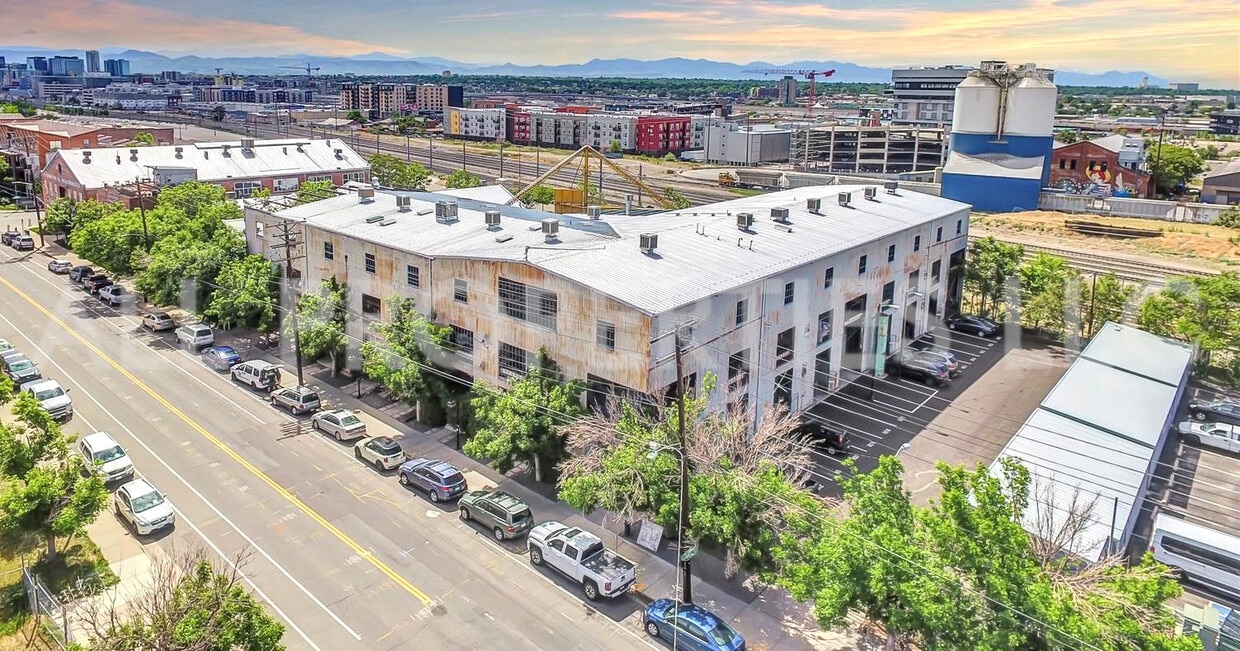 Photo - 3377 Blake St (Denver, CO)