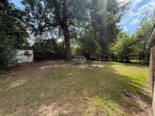 Foto del edificio - 3314 Bedford Ln