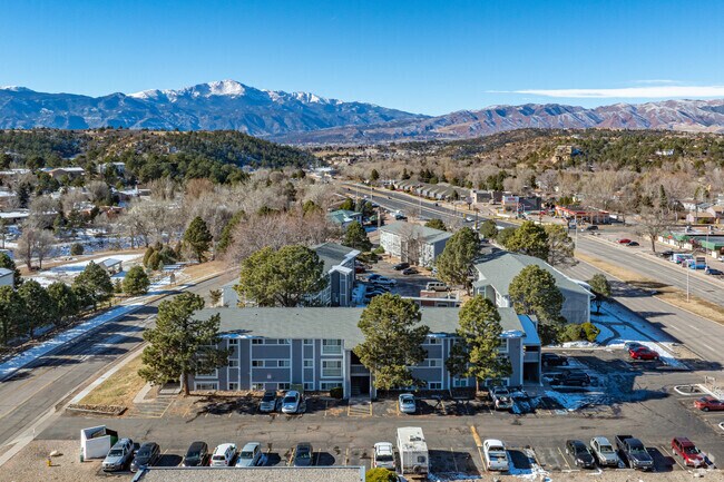 Foto aérea - Greencrest Apartments