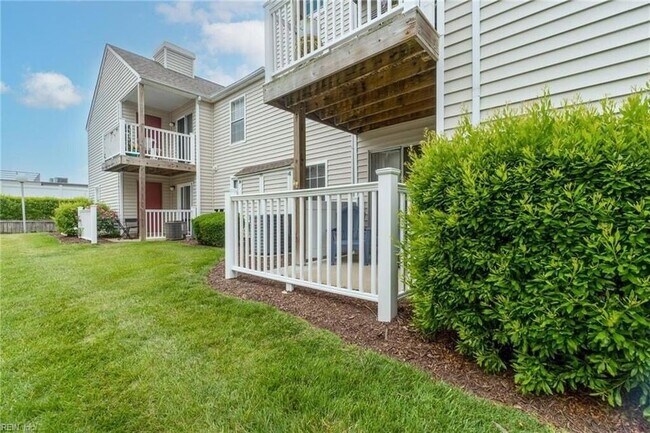 Building Photo - 2153 Refuge Ct