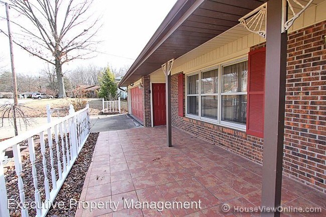 Foto del edificio - 3 br, 2 bath House - 1921 Huntington