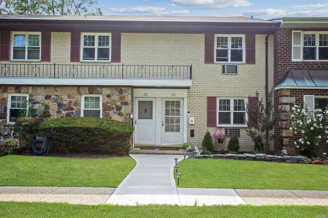 Foto del edificio - 14 Glen Hollow Dr