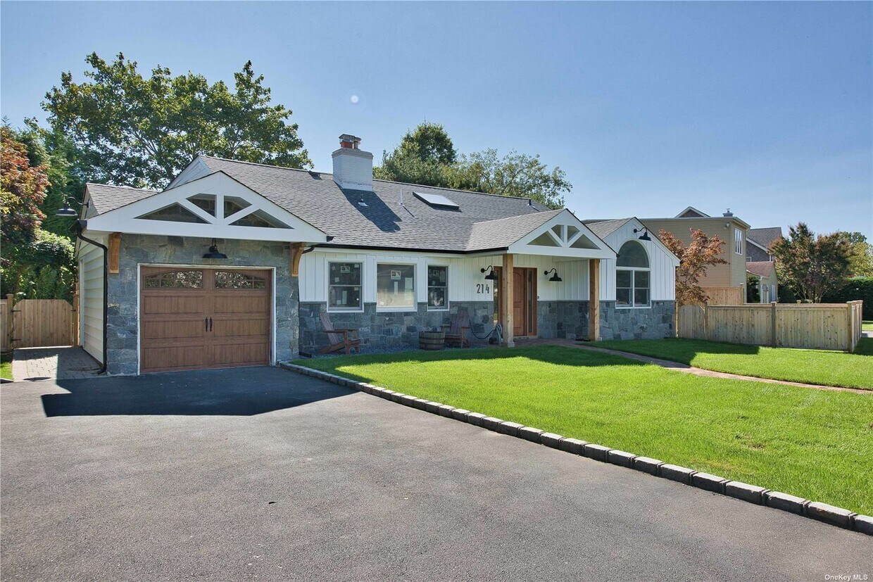 Foto principal - 214 Waverly Ave