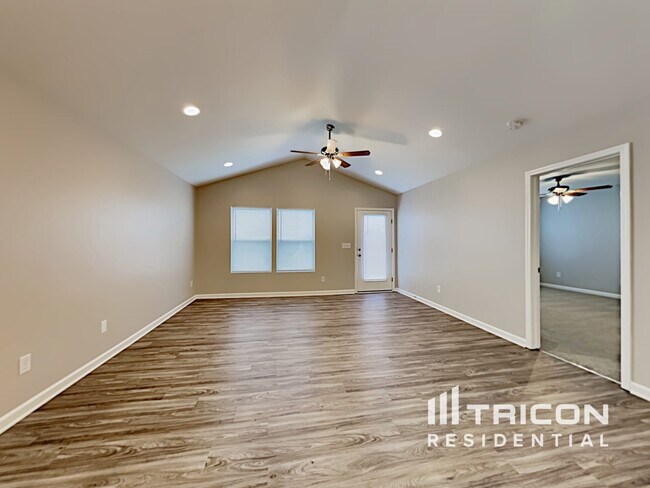 Foto del edificio - 4201 Broadstairs Dr SW