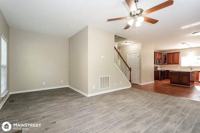 Building Photo - 3802 Parkway Vista Dr