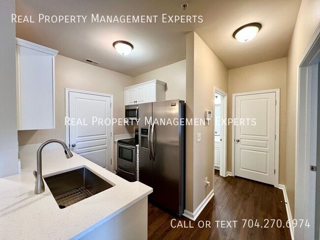 Building Photo - 18711 Ruffner Dr