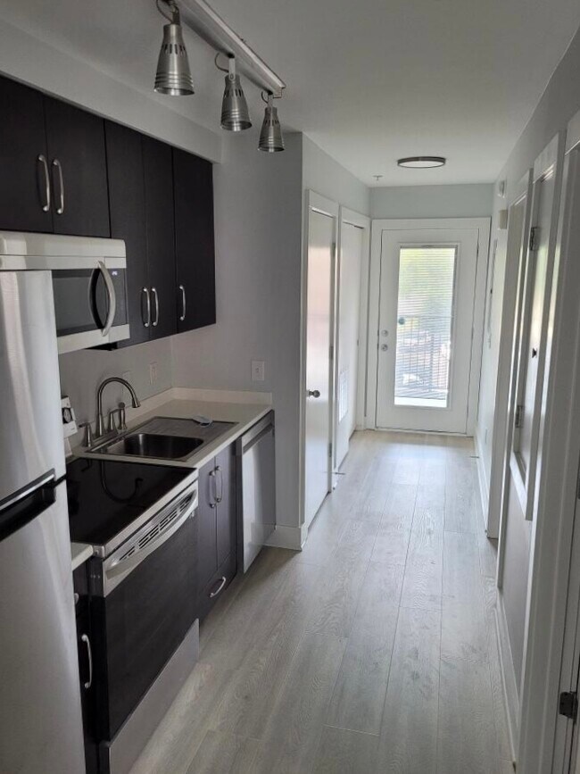 Nice! - 540 N 2nd St