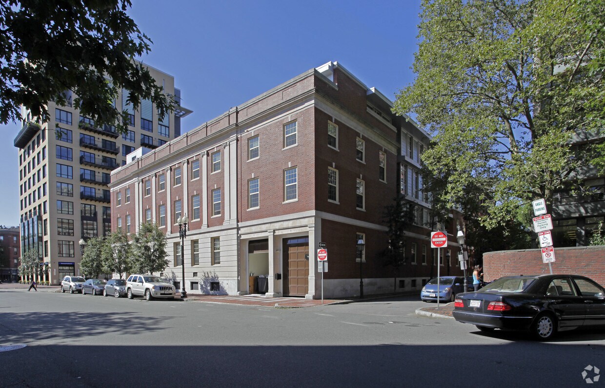 Foto del edificio - 7 Warren Ave