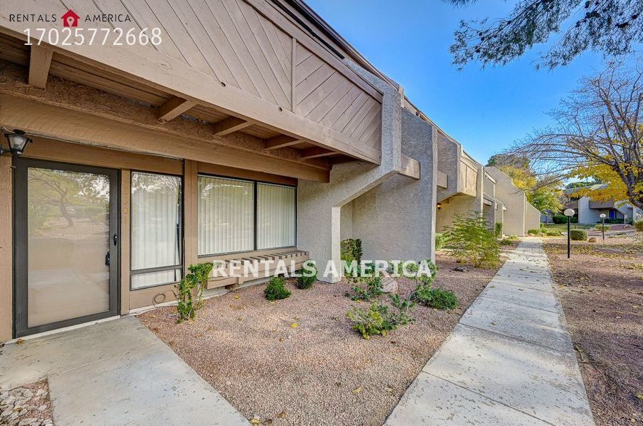 Primary Photo - 3301 Fairview Ln