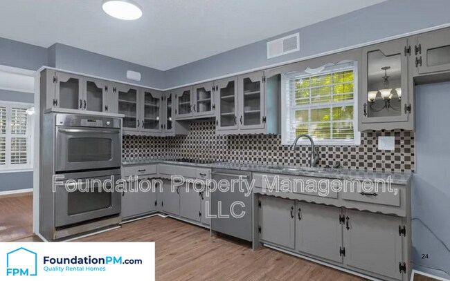 Foto del edificio - 4285 Dianne Dr