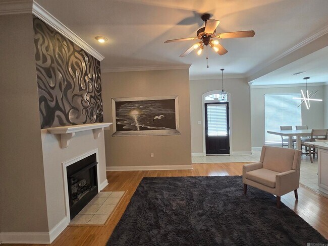 Foto del edificio - 9235 Worthington Lake Ave