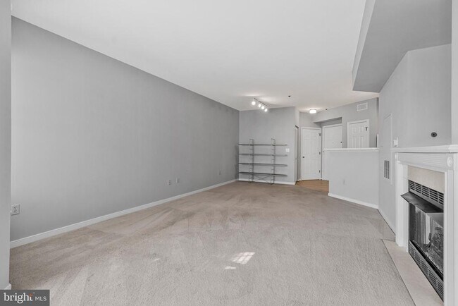 Foto del edificio - 1625 International Dr