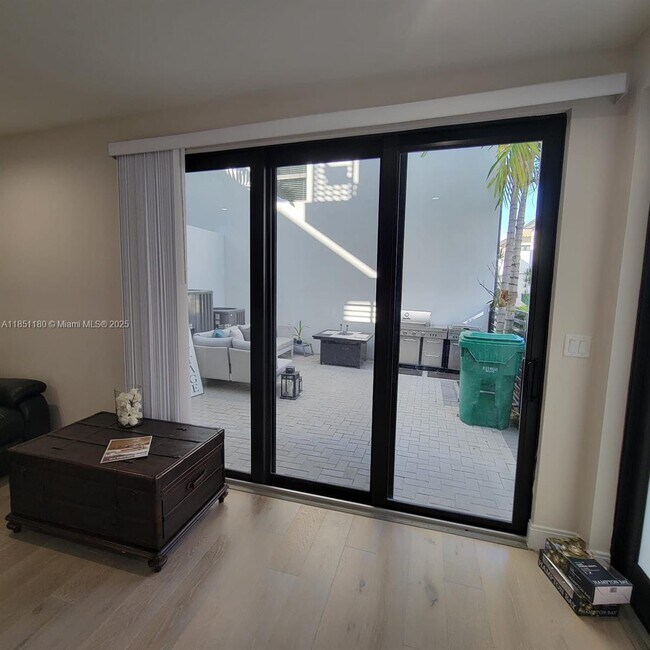 Foto del edificio - 8263 NW 47th Terrace