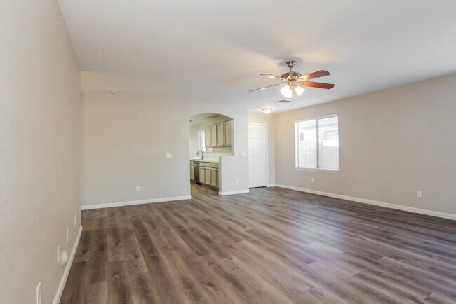Building Photo - 4340 W Alta Vista Rd