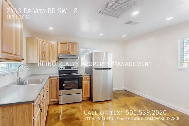 Building Photo - 2443 De Vita Rd SW