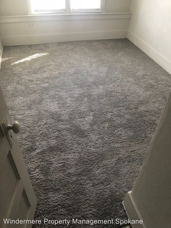 Building Photo - 3 br, 2 bath House - 4108 N. Madison