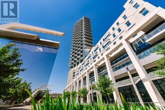 Building Photo - 16 Bonnycastle St