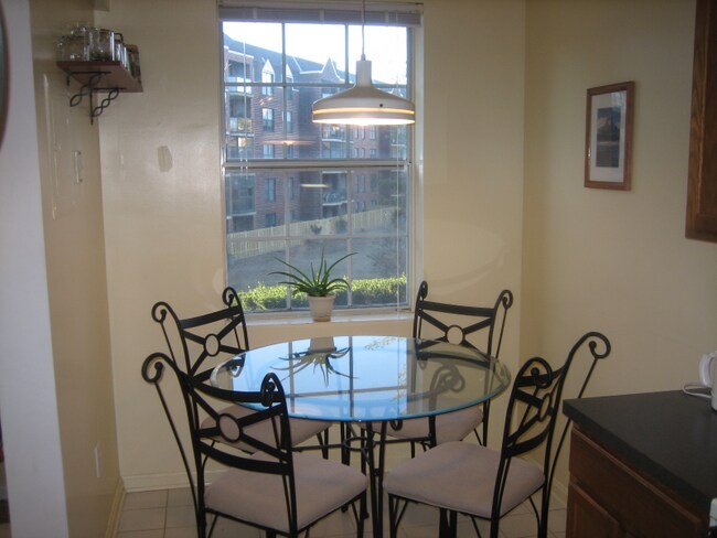 Foto del edificio - 1811 Key Blvd