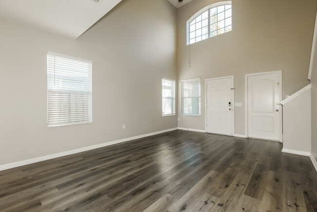 Building Photo - 12527 Evington Point Dr