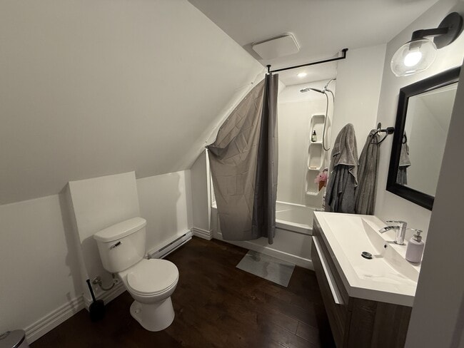 Building Photo - 80 Lefurgey Ave