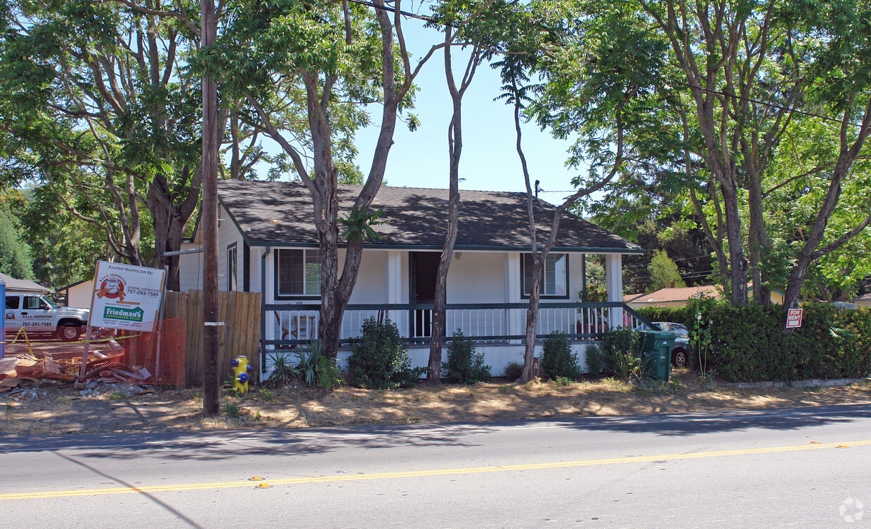 Primary Photo - 17475 Sonoma Hwy