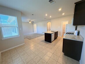 Building Photo - 12722 Yoshino Cherry St