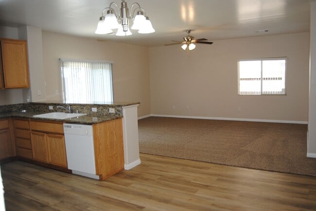 Building Photo - 3519 Rio Grande Ln