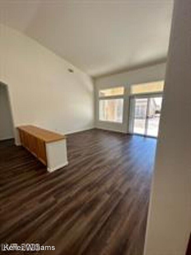 Foto del edificio - 3 br, 2 bath House - 10729 SHACKLETON DR.