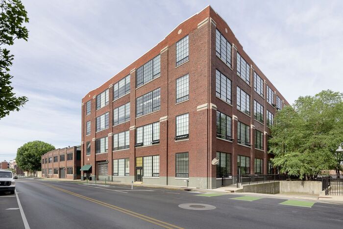 Primary Photo - Gorgeous Remodeled Urban Loft Condo Steps ...