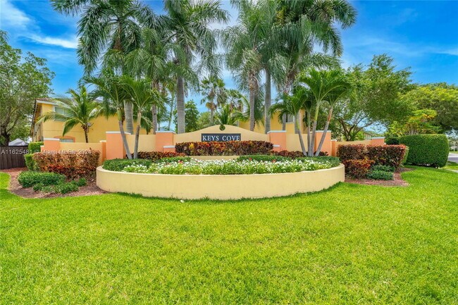 Foto del edificio - 1543 SE 24th Ct