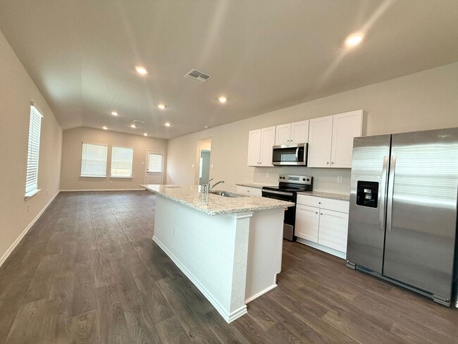 Building Photo - 14741 Cooke Delta