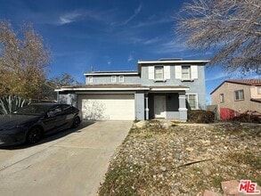 Building Photo - 719 E Ave Q10