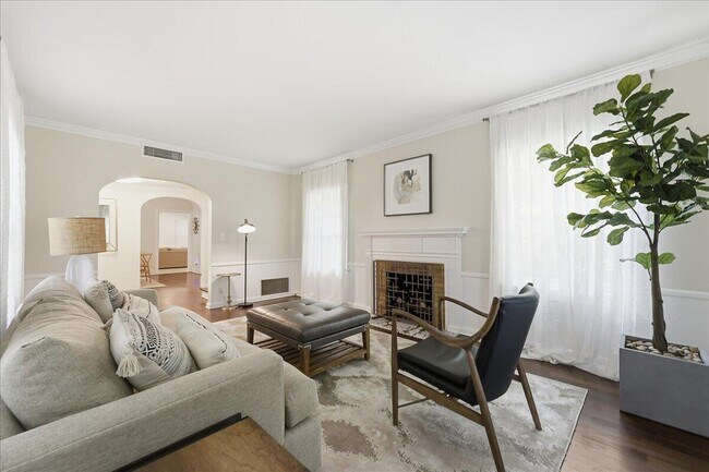 Building Photo - 459 NE 15th Ave