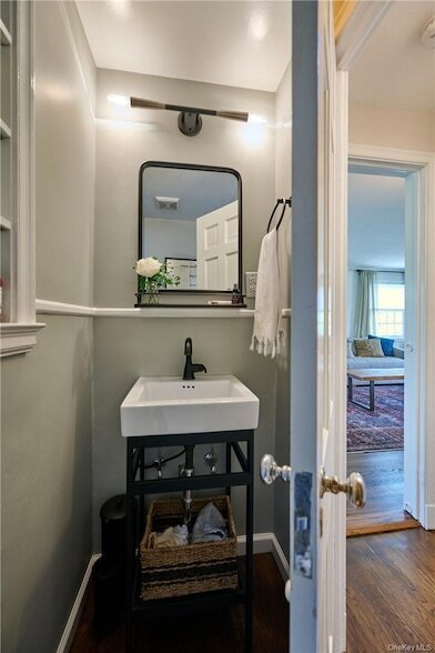 Foto del edificio - 11 Lebanon Rd