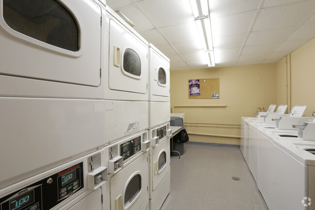 Laundry Facilities - Carriage Creek Apartments