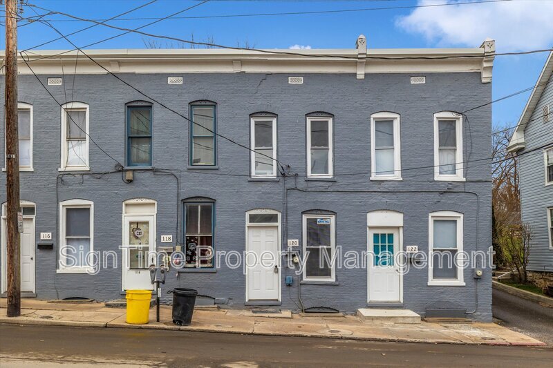 114122 N Conococheague St, Williamsport, MD 21795 Condo for Rent in