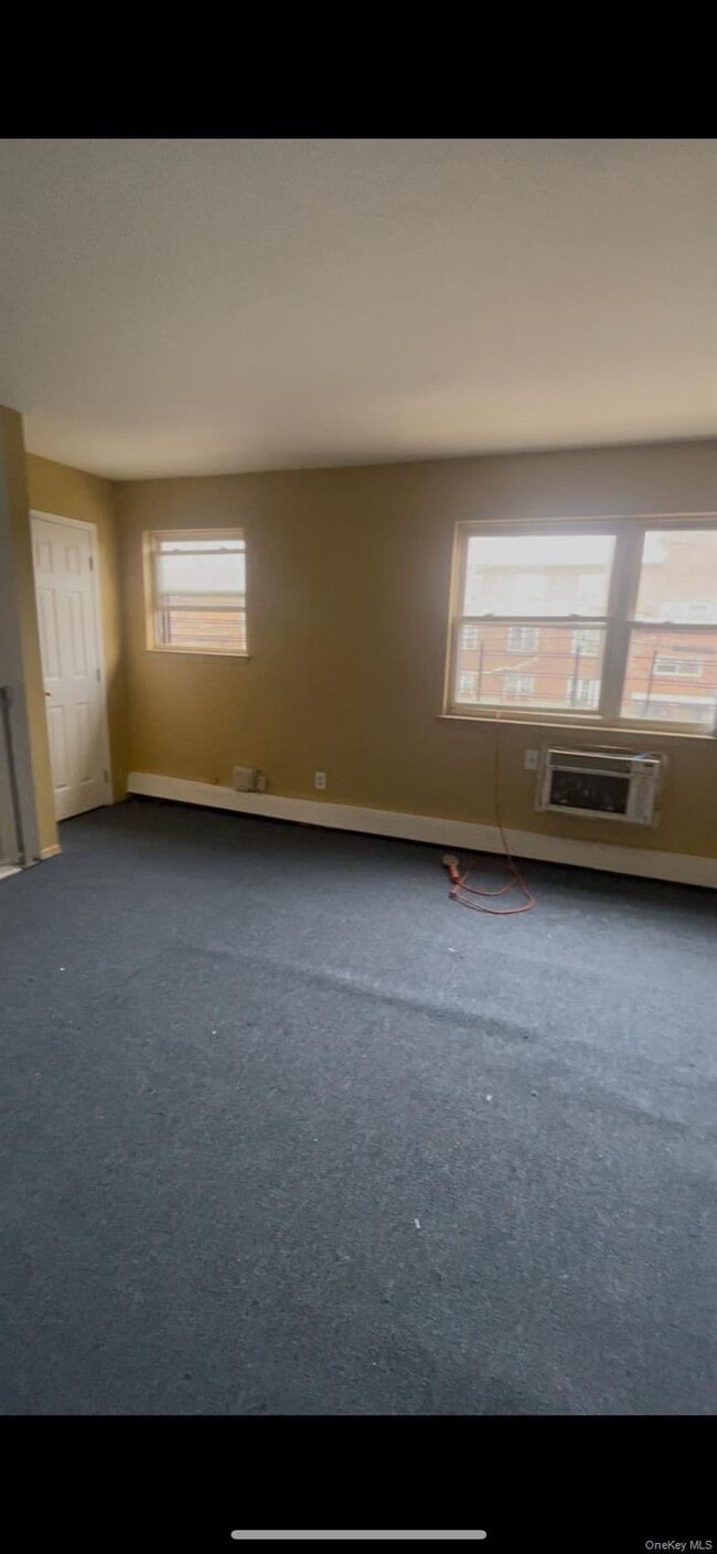 Building Photo - 107-17 160th St