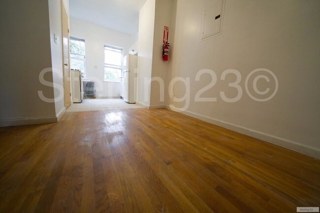 Building Photo - 2548 23rd St