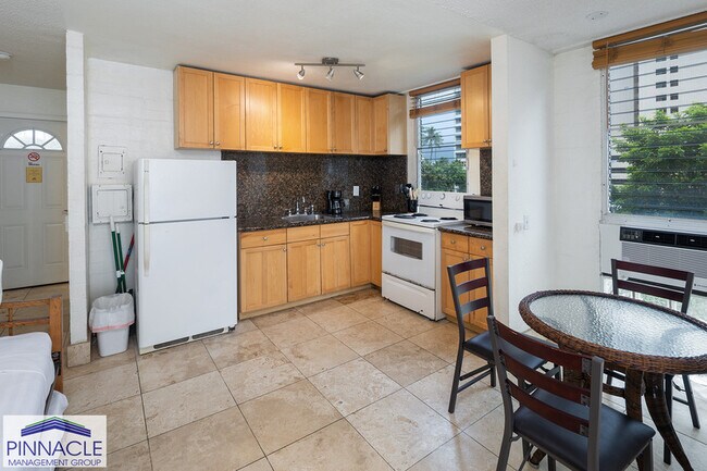 Foto del edificio - 240 Lili?uokalani Ave