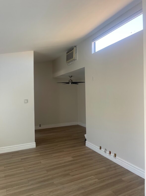 Living Room - 4531 Winona Ave