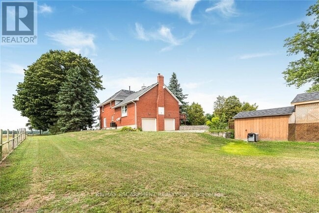 Building Photo - 1590 Middleton North Walsingham Rd