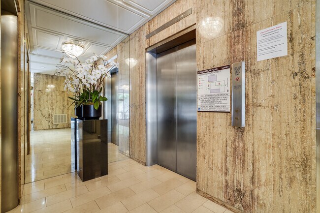 Lobby Elevator - 2200 Sacramento St