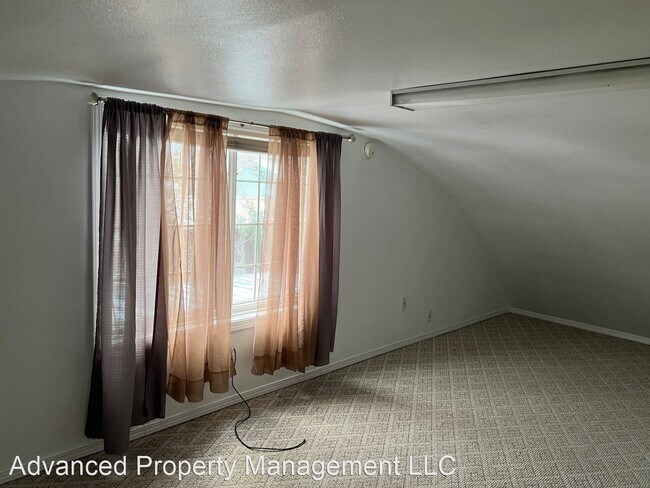 Foto del edificio - 1 br, 1 bath House - 525 EZY Drive  #A