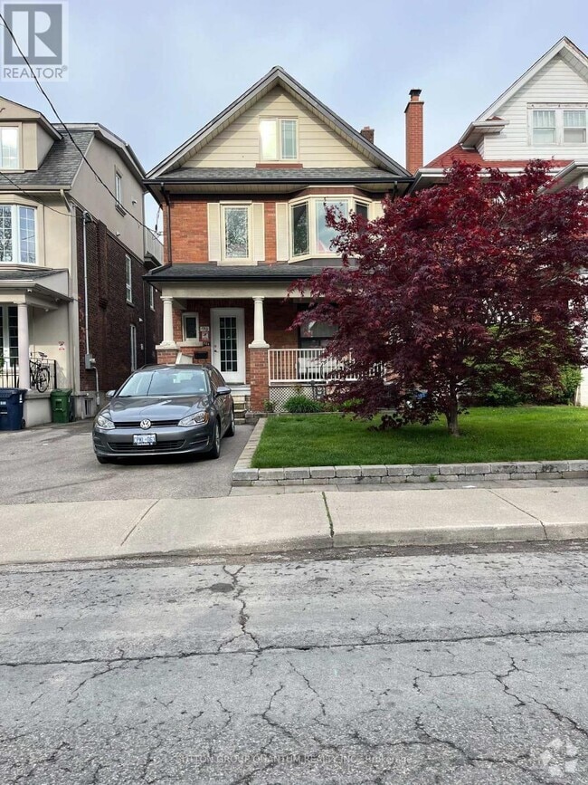 Building Photo - 150 Mavety St