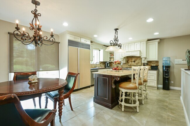 Foto del edificio - 2320 Coach Rd