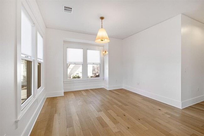 Foto del edificio - 2606 W 8th St