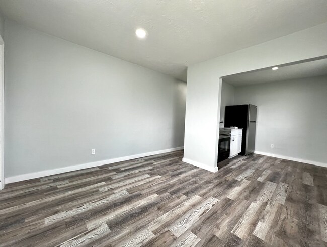Foto del edificio - 805 NW 7th Ave