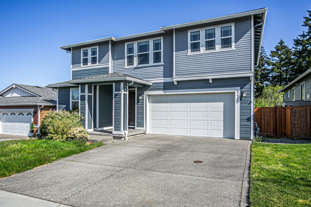 Primary Photo - Spacious 4 bed home in Cascade Vista Commu...