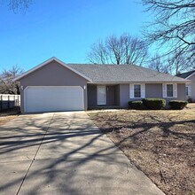 Building Photo - 5626 S Stonegate Ave